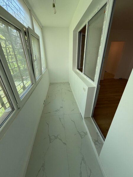 Titan, 3 minute metrou