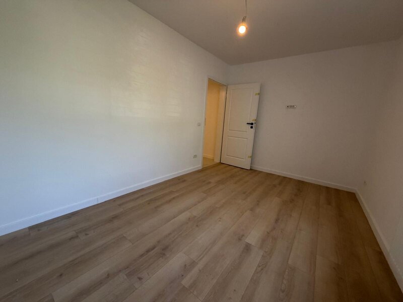 Titan, 3 minute metrou