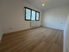 Titan, 3 minute metrou